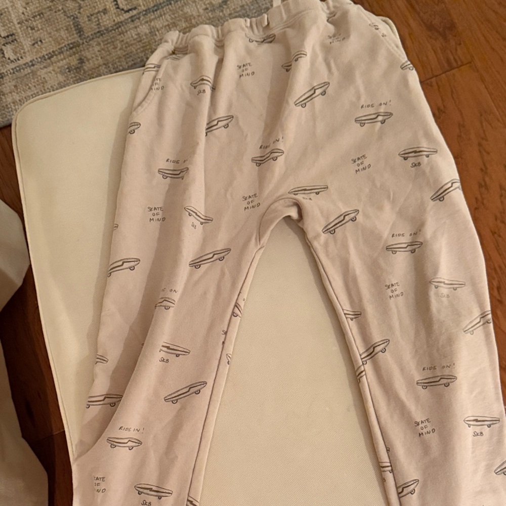 Rylee + Cru Cream Skateboard Joggers